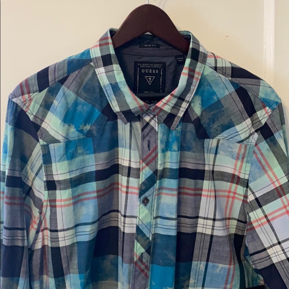 Guess - Picture 2 of 4